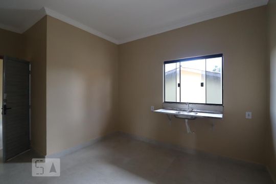 Cozinha 1 de kitnet/studio para alugar com 4 quartos, 60m² em Residencial Brisas da Mata, Goiânia