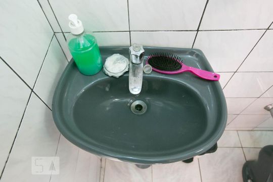 Detalhe banheiro de casa à venda com 3 quartos, 200m² em Cidade São Miguel, São Paulo