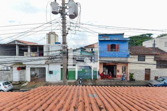 Vista da Suíte de casa à venda com 3 quartos, 200m² em Jardim do Papai, Guarulhos