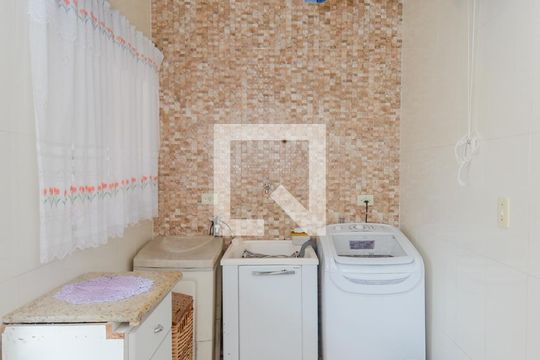 Área de Serviço de casa à venda com 3 quartos, 200m² em Jardim do Papai, Guarulhos