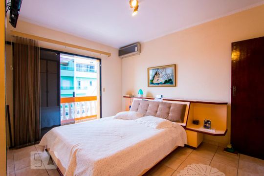 Quarto 1 - Suíte de casa para alugar com 3 quartos, 218m² em Vila Floresta, Santo André