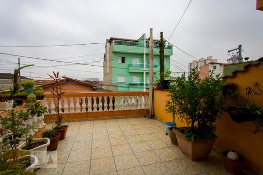 Vista da sala de casa para alugar com 3 quartos, 218m² em Vila Floresta, Santo André