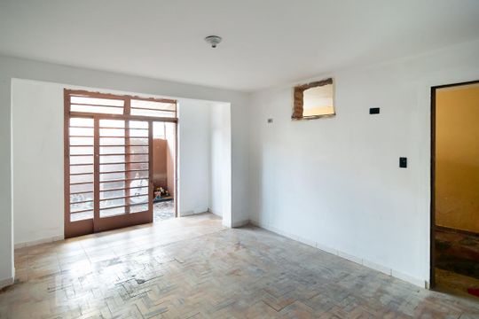 Casa à venda com 2 quartos, 110m² em Campo Belo, São Paulo