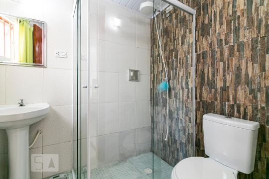 Suíte - Banheiro de casa à venda com 3 quartos, 107m² em Vila Bertioga, São Paulo