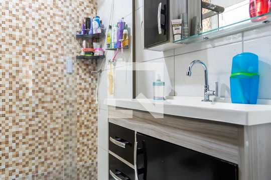 Casa à venda com 3 quartos, 210m² em Bussocaba, Osasco