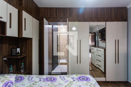 Casa à venda com 3 quartos, 210m² em Bussocaba, Osasco