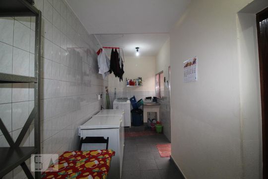 Área serviço de casa à venda com 3 quartos, 201m² em Boa Vista, São Caetano do Sul