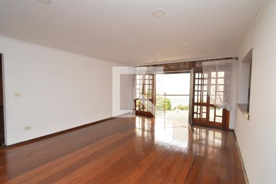 Sala  de casa à venda com 5 quartos, 476m² em Vila Galvão, Guarulhos