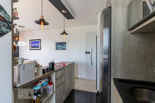 Cozinha  de apartamento à venda com 2 quartos, 55m² em Vila Moraes, São Paulo