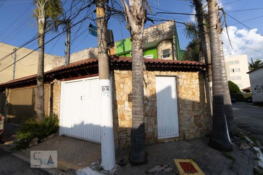Fachada de casa à venda com 2 quartos, 85m² em Vila Carrão, São Paulo