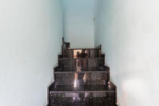 Escada de casa à venda com 2 quartos, 85m² em Vila Carrão, São Paulo
