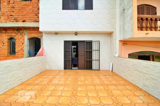 Sacada de casa à venda com 4 quartos, 255m² em Vila Progresso, Santo André