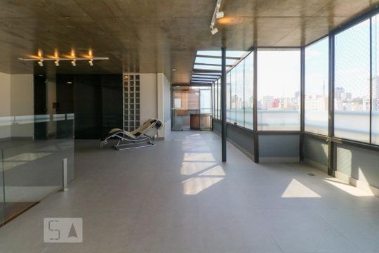 Apartamento para alugar com 3 quartos, 210m² em Pinheiros, São Paulo