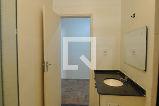 Banheiro de apartamento para alugar com 2 quartos, 55m² em Ipiranga, São Paulo