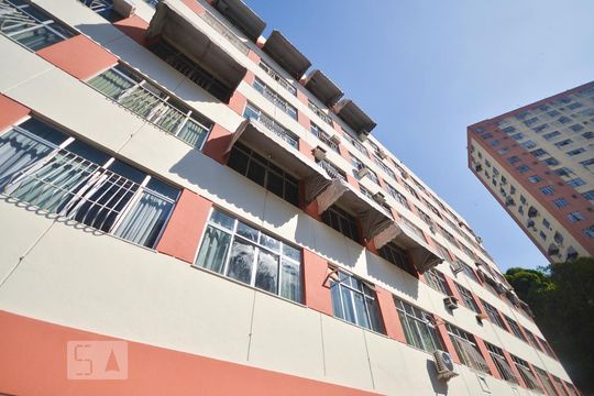 Fachada de apartamento para alugar com 2 quartos, 68m² em Santa Rosa, Niterói