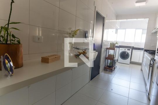 Cozinha de apartamento à venda com 3 quartos, 122m² em Lapa, São Paulo