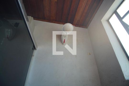 Banheiro de casa à venda com 7 quartos, 380m² em Jardim do Salso, Porto Alegre