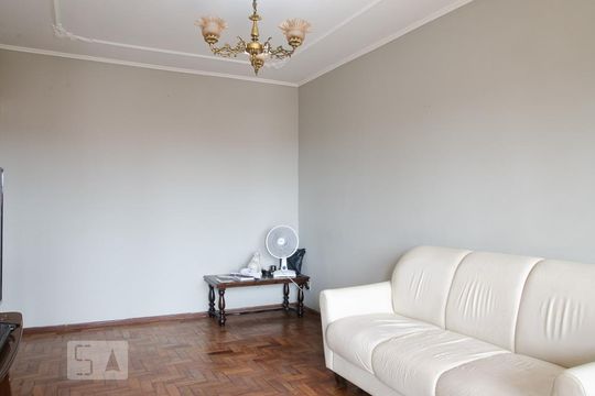 Sala de casa à venda com 3 quartos, 130m² em Santa Tereza, Porto Alegre