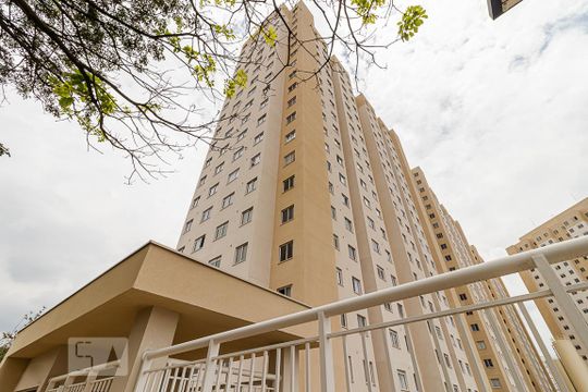 Fachada de apartamento para alugar com 2 quartos, 32m² em Parque Fongaro, São Paulo