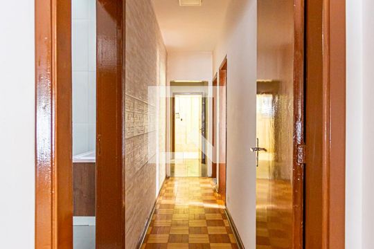 Corredor de casa à venda com 3 quartos, 150m² em Jardim Ipanema, Santo André