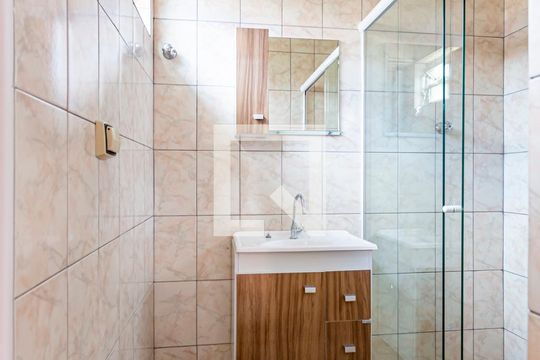 Banheiro da Suite de casa à venda com 3 quartos, 150m² em Jardim Ipanema, Santo André