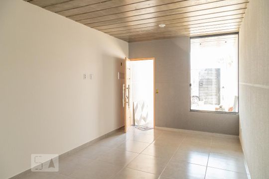 Sala de casa à venda com 3 quartos, 110m² em Parque Maria Luiza, São Paulo