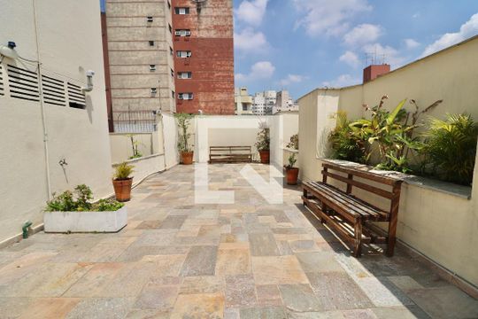 Área comum  de apartamento para alugar com 1 quarto, 38m² em Consolação, São Paulo