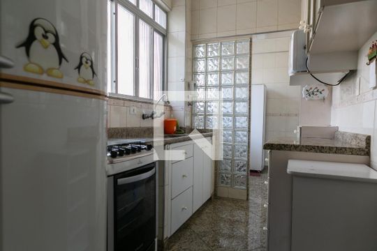 Cozinha de apartamento para alugar com 1 quarto, 98m² em Boqueirão, Santos