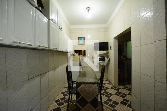 Cozinha de casa para alugar com 4 quartos, 100m² em Irajá, Rio de Janeiro