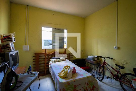 Quarto 1 - Casa 1 de casa à venda com 4 quartos, 400m² em Vila Brasilina, São Paulo