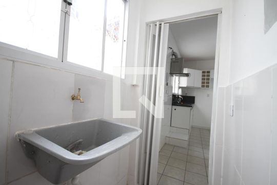Área de Serviço de kitnet/studio para alugar com 1 quarto, 43m² em Vila Monumento, São Paulo