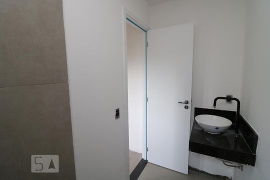 Banheiro de apartamento à venda com 1 quarto, 30m² em Vila Prudente, São Paulo