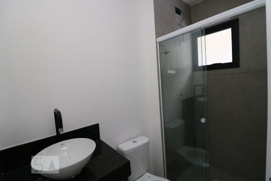 Banheiro de apartamento à venda com 1 quarto, 30m² em Vila Prudente, São Paulo