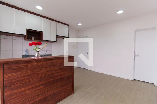 Apartamento à venda com 2 quartos, 45m² em Vila Invernada, São Paulo