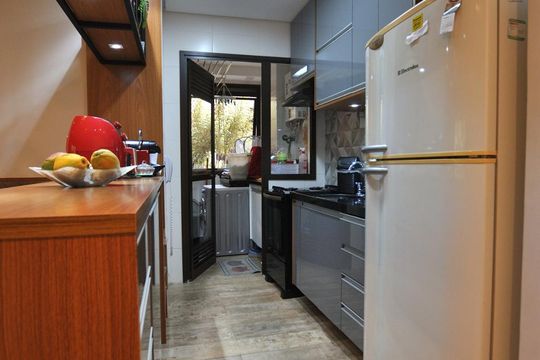 Cozinha de apartamento à venda com 2 quartos, 93m² em Vila Monumento, São Paulo