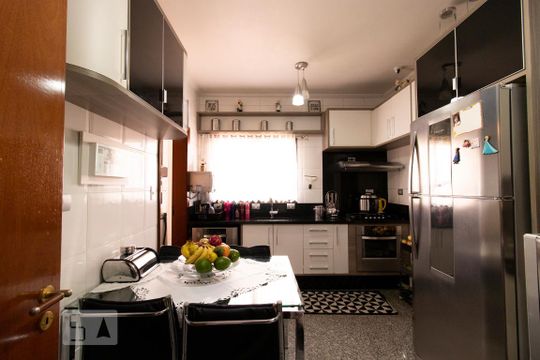 Cozinha de apartamento à venda com 3 quartos, 130m² em Vila Nova Cachoeirinha, São Paulo
