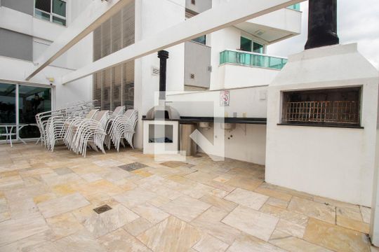 Área comum - Churrasqueira de kitnet/studio para alugar com 1 quarto, 37m² em Três Figueiras, Porto Alegre