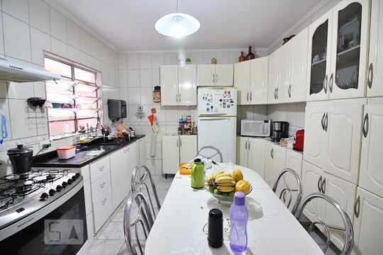 Cozinha de casa à venda com 4 quartos, 256m² em Taboão, São Bernardo do Campo
