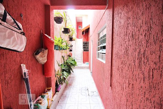 Corredor de casa à venda com 4 quartos, 256m² em Taboão, São Bernardo do Campo