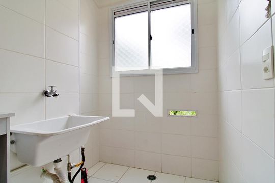 Área de Serviço de apartamento para alugar com 2 quartos, 43m² em Jardim Helga, São Paulo