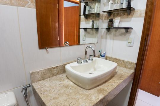 Casa à venda com 3 quartos, 300m² em Jardim Sapopemba, São Paulo