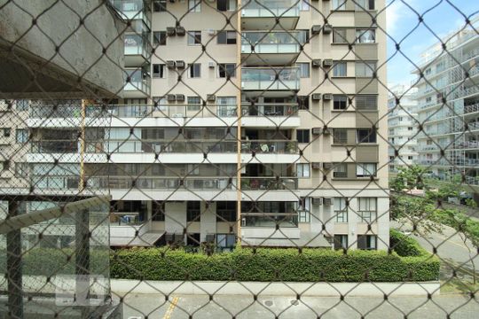 Vista - Quarto de apartamento para alugar com 2 quartos, 66m² em Recreio dos Bandeirantes, Rio de Janeiro