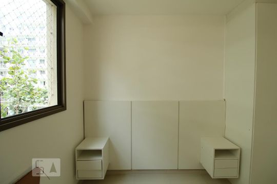 Suíte de apartamento para alugar com 2 quartos, 66m² em Recreio dos Bandeirantes, Rio de Janeiro