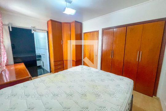 Suíte  de apartamento à venda com 3 quartos, 111m² em Pinheiros, São Paulo
