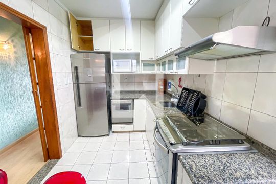Cozinha de apartamento à venda com 3 quartos, 111m² em Pinheiros, São Paulo