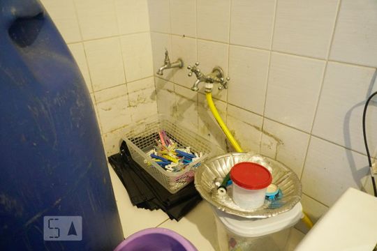 Casa 1 - Lavanderia de casa à venda com 5 quartos, 240m² em Vila Ré, São Paulo
