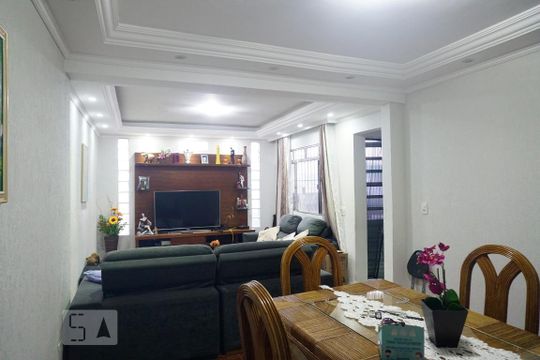 Casa 2 - Sala de casa à venda com 5 quartos, 240m² em Vila Ré, São Paulo