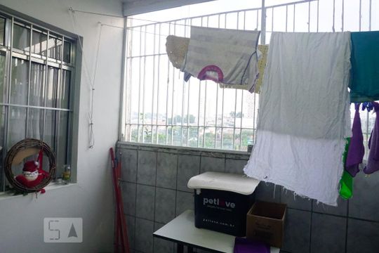Casa 2 - Lavanderia de casa à venda com 5 quartos, 240m² em Vila Ré, São Paulo