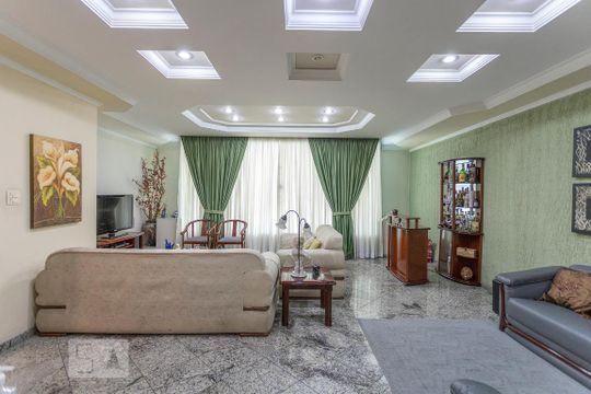 Casa à venda com 4 quartos, 550m² em Vila Romana, São Paulo