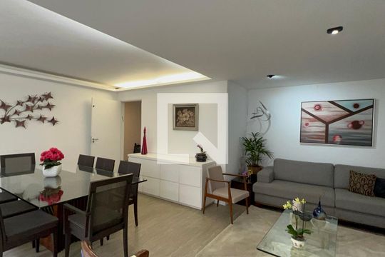 Sala de Jantar de casa à venda com 4 quartos, 300m² em Vila Madalena, São Paulo